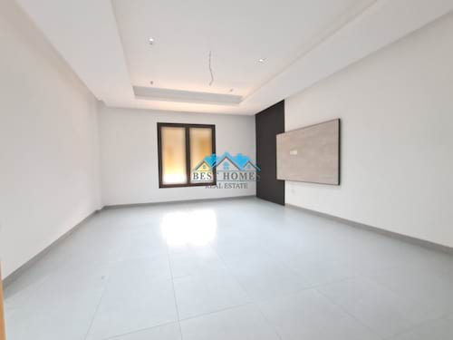 Luxury 5 Bedrooms Floor Apartment with Terrace in Rawda