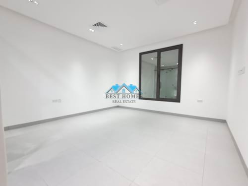 Luxury 5 Bedrooms Floor Apartment with Terrace in Rawda