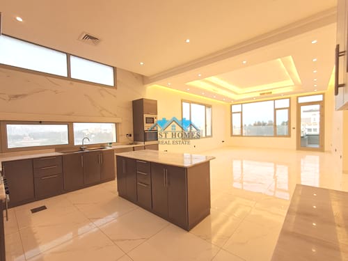 Luxury 4 Master Bedroom Sea View Apartment in Salwa