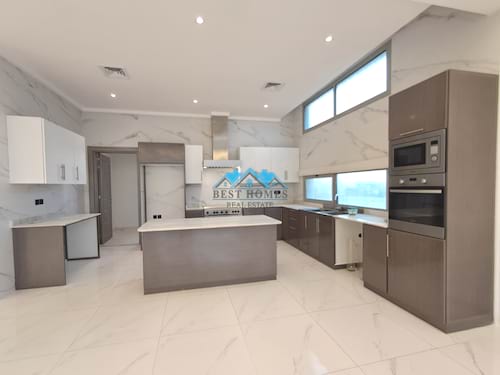Luxury 4 Master Bedroom Sea View Apartment in Salwa