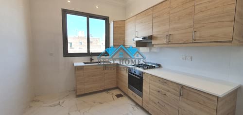 Nice and Modern Style 3 Bedrooms Apartment in Mishref