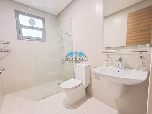 Modern Style 4 Bedrooms Floor in Jabriya 