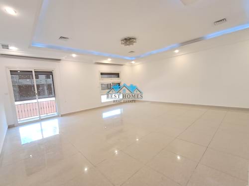 Spacious 5 Bedroom Single Floor Modern Apartment in Sadeeq