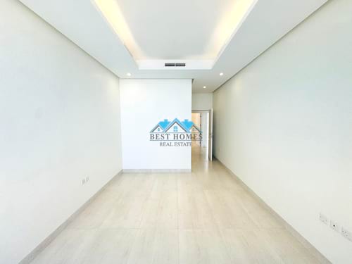 Modern Three-Bedrooms Apartment with Balcony in Salwa