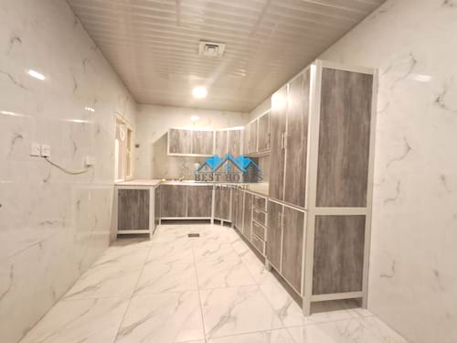 Modern 3 Bedrooms Apartment in Rumaithiya