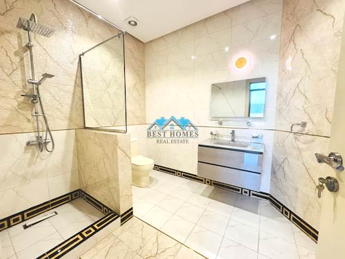 3 Bedrooms Floor Apartment in Abu al Hassania compound