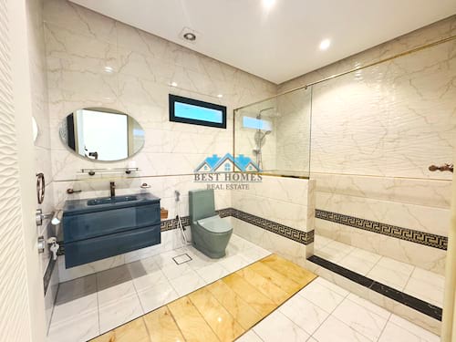 3 Bedrooms Floor Apartment in Abu al Hassania compound