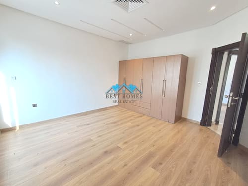 3 Bedrooms Floor with Private Terrace in Nuzha