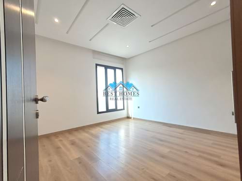 3 Bedrooms Floor with Private Terrace in Nuzha