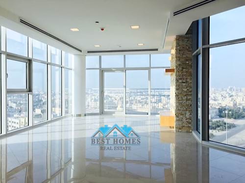 03 Bedrooms Floor of Apartment in Salmiya