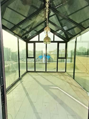 Nice and Spacious 4 Bedrooms Floor in Jabriya