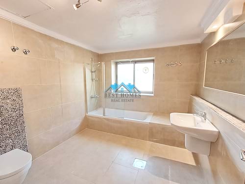 Nice and Spacious 4 Bedrooms Floor in Jabriya