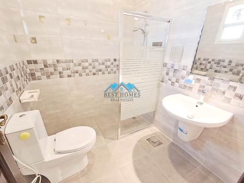 4 Bedrooms Apartment in Rumaithiya
