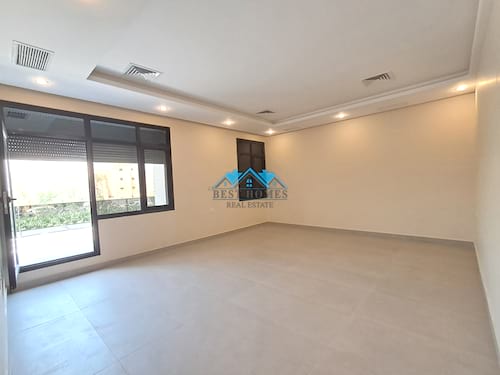 3 Bedrooms Apartment with Balcony in Mishref