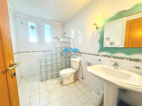 Luxury 6 Bedroom Duplex Apartment Walking Distance to the Sea in Salwa