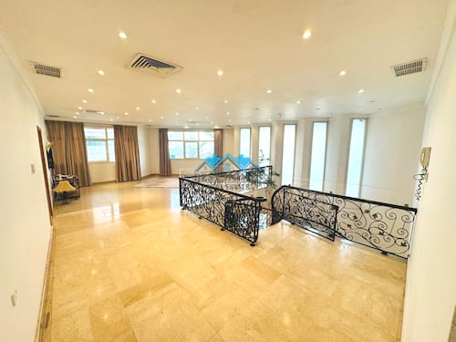 Luxury 6 Bedroom Duplex Apartment Walking Distance to the Sea in Salwa