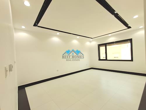 3 Bedrooms Apartment in Rumaithiya 