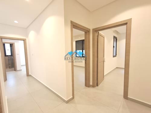 3 Bedrooms Apartment in Rumaithiya