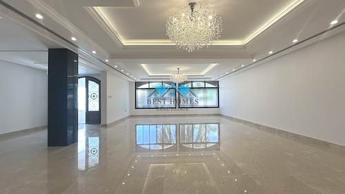 Luxury 6 Bedroom Renovated Villa with Garden in Nuzha