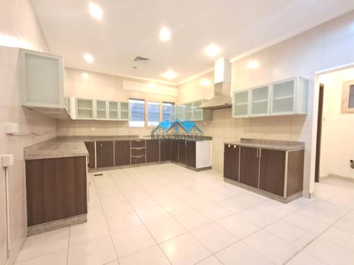 Premium 4 Bedroom Ground Floor Apartment with Private Entrance in West Mishref