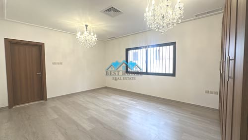 Luxury 6 Bedroom Renovated Villa with Garden in Nuzha