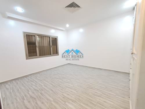 Nice & Modern 4 Bedroom Ground Floor Apartment with Two Entrances in Surra
