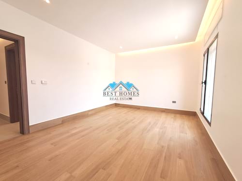 Modern Style 6 Bedrooms Floor in Sadeeq