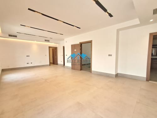 Modern Style 6 Bedrooms Floor in Sadeeq