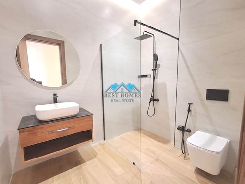 Modern Style 6 Bedrooms Floor in Sadeeq