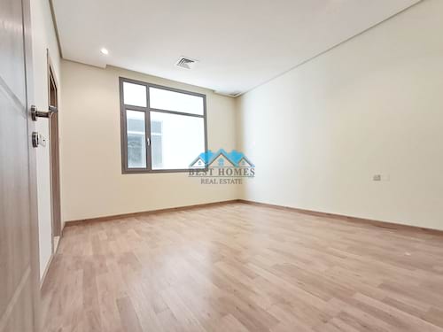 Good Size 4 Bedrooms Nice Floor in Qortuba