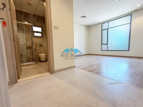 Good Size 4 Bedrooms Nice Floor in Qortuba