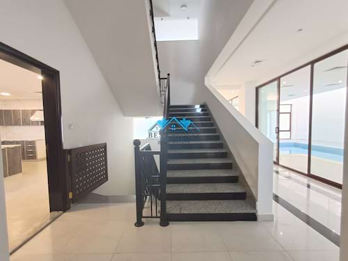 Five Master Bedrooms Villa with Indoor Pool in Funaitees Area