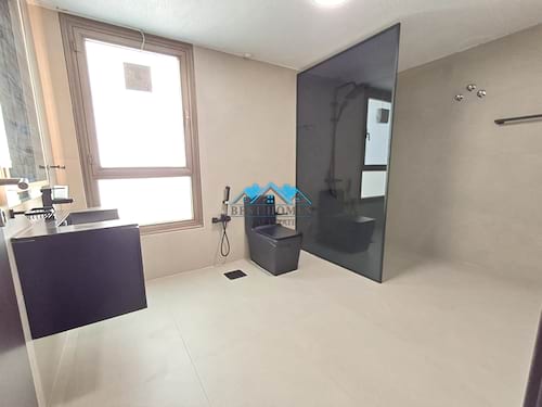 Modern Style 6 Bedrooms Luxury Villa in Salwa