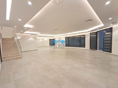 Luxury 5 Master Bedrooms Duplex in Kaifan