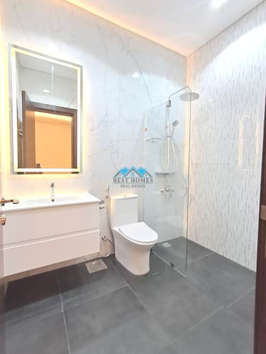 4 Bedrooms Ground Floor with Yard Area in Nuzha
