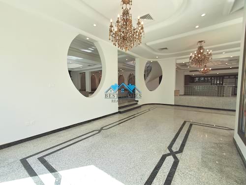 Modern Style 6 Bedrooms Luxury Villa in Salwa