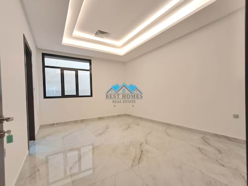 4 Bedrooms Ground Floor with Yard Area in Nuzha
