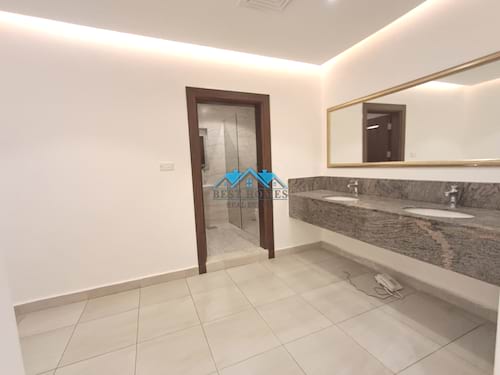 Luxury 5 Master Bedrooms Duplex in Kaifan