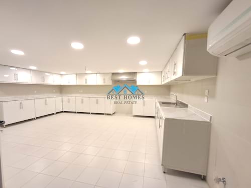 Luxury 5 Master Bedrooms Duplex in Kaifan