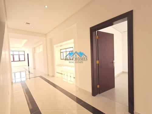 Five Master Bedrooms Villa with Indoor Pool in Funaitees Area
