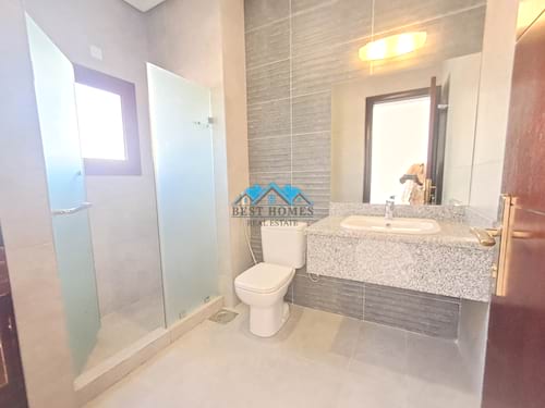Five Master Bedrooms Villa with Indoor Pool in Funaitees Area