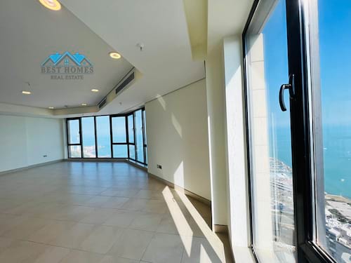 Spacious sea view 03 bedroom apartment in Bneid al Gar.
