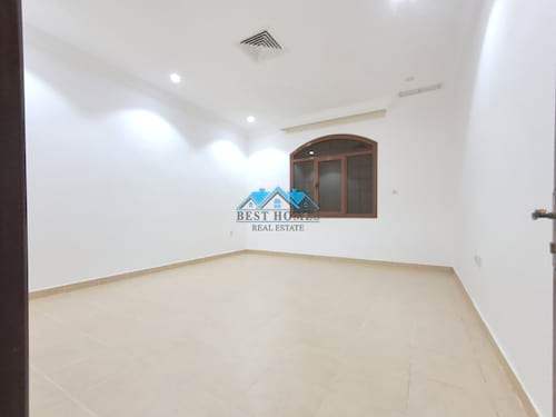 Nice & Modern 3 Bedrooms Apartment in West Mishref