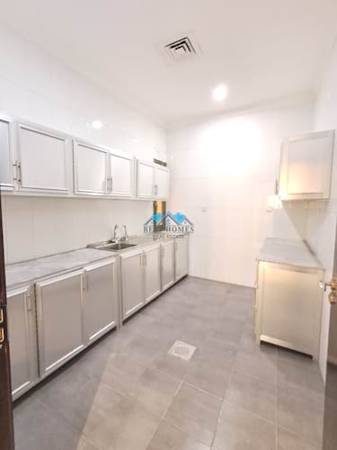Nice & Affordable 3 Bedrooms Apartment in Jabriya