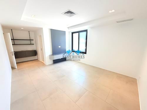 Spacious 4 Bedroom Floor Apartment with Huge Balcony in Jabriya