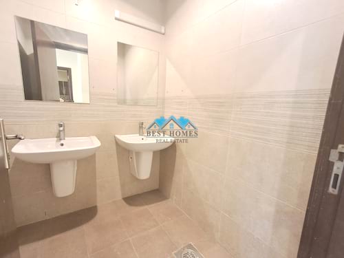 Nice and Modern 4 Bedrooms Floor in Abu fatira