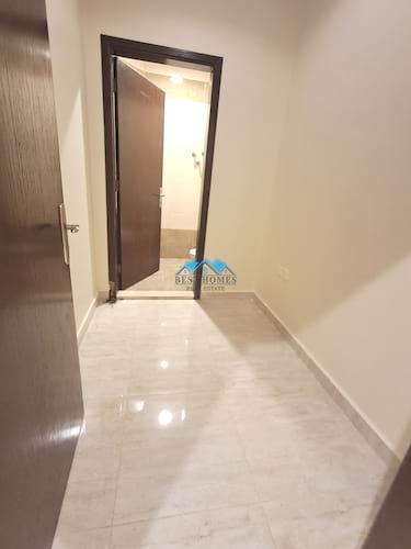 Nice and Modern 4 Bedrooms Floor in Abu fatira