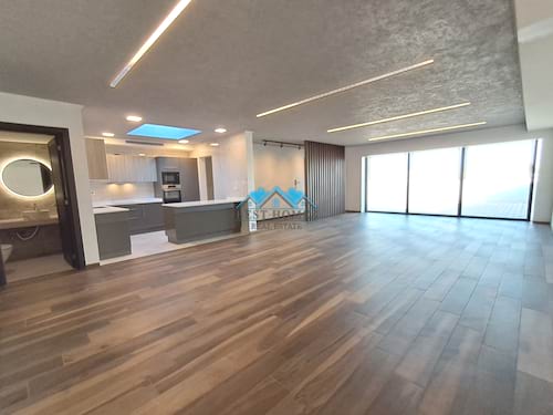 Luxury 2 Master Bedroom Apartment with Private Rooftop in Qortuba