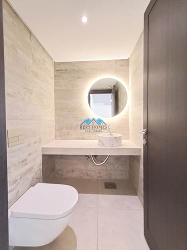 Luxury 2 Master Bedroom Apartment with Private Rooftop in Qortuba
