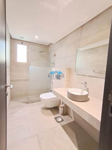 Luxury 2 Master Bedroom Apartment with Private Rooftop in Qortuba